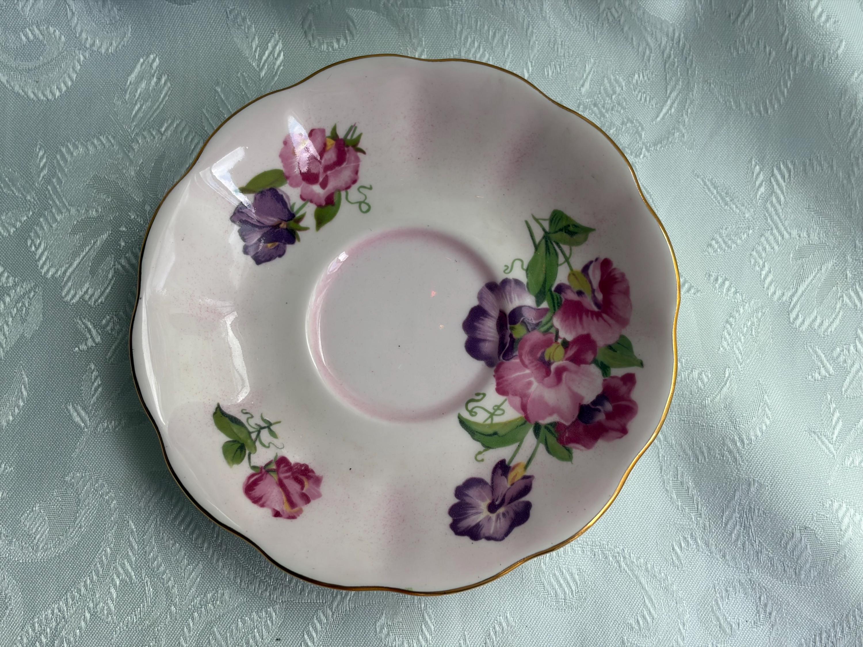Royal Albert Sweet Pea Teacup Saucer Set – Pink Floral Bone China England