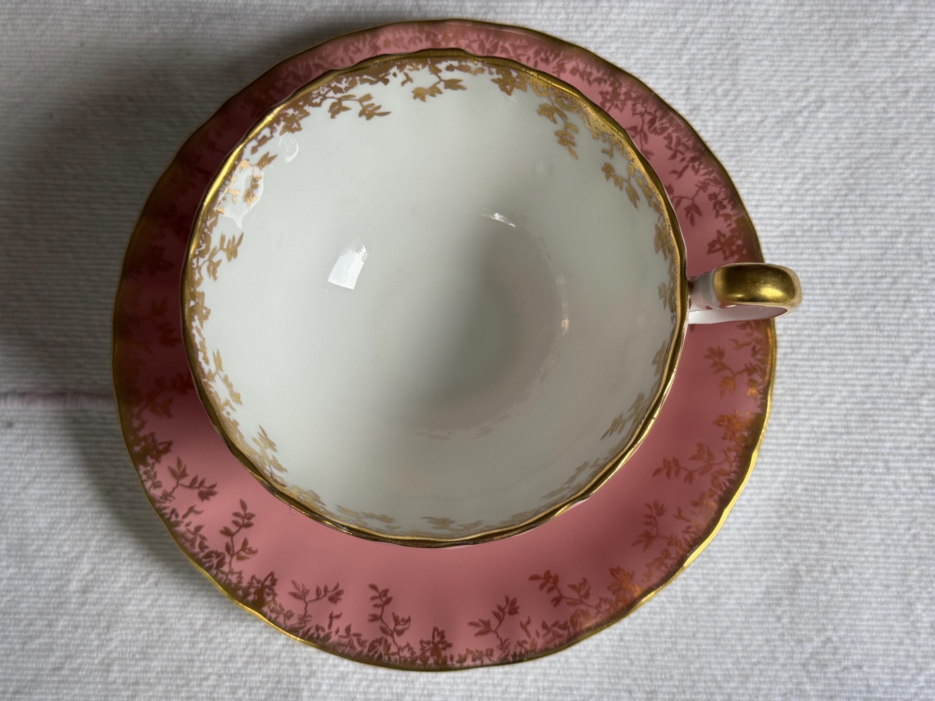 Aynsley Bone China Teacup & Saucer – (2273 Pink with Gold Vine Garland) – Made in England