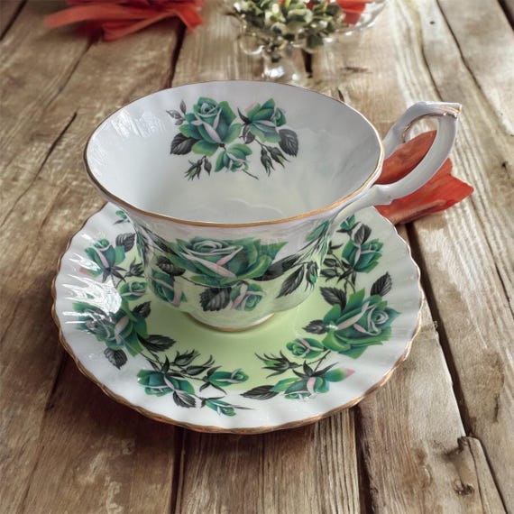 Royal Albert Lakeside Series “Grasmere” Bell-Shaped Teacup & Saucer - Green Rose Elegance