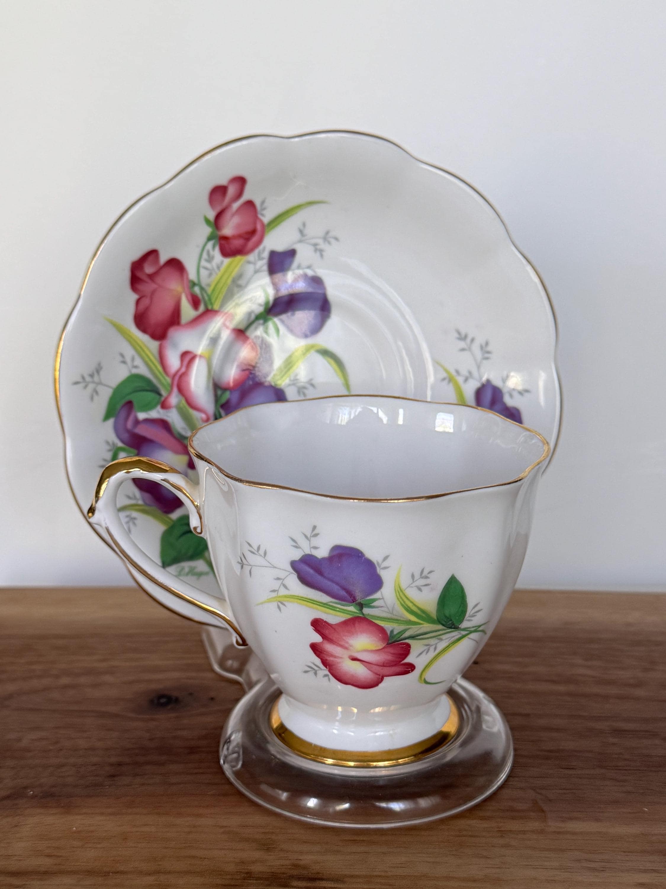 Vintage Royal Standard “Fair Lady” Teacup & Saucer – Sweet Pea Florals – Fine Bone China England