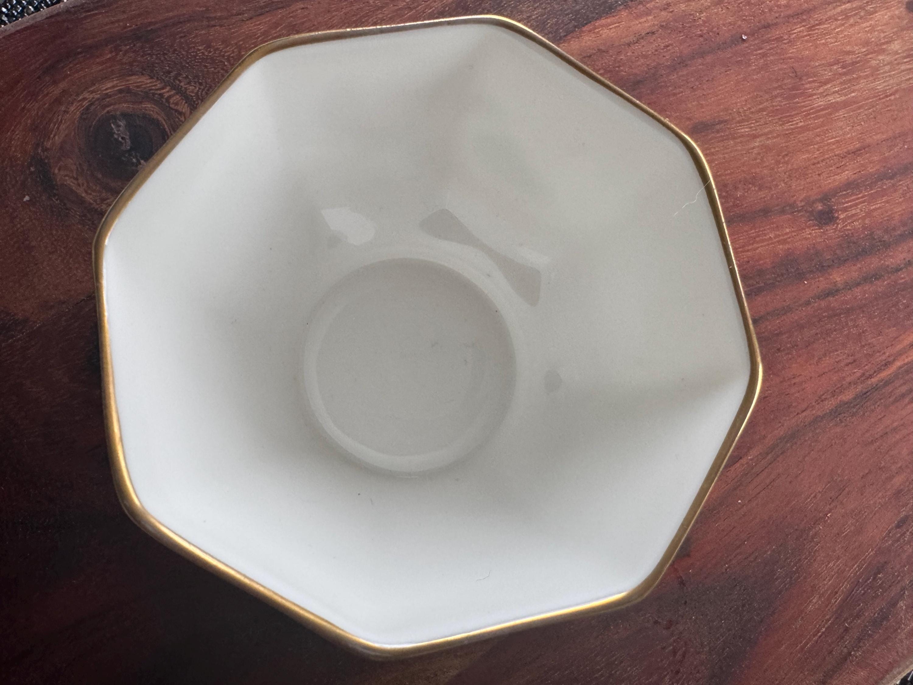 Wedgwood Hathaway Rose Bone China Bowl: Pink Roses, Gold Trim