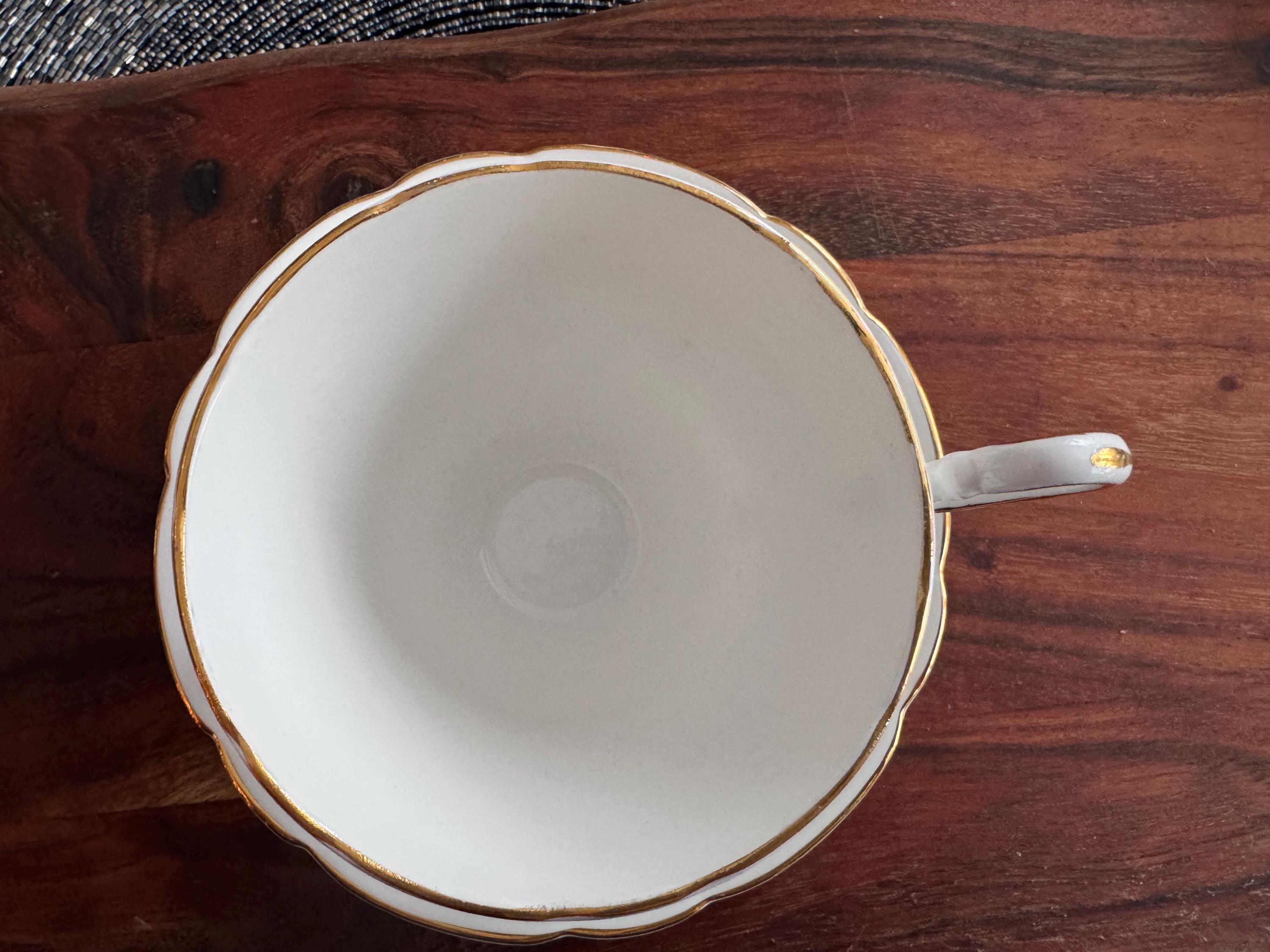 Grosvenor Bone China Teacup & Saucer – Floral Motif