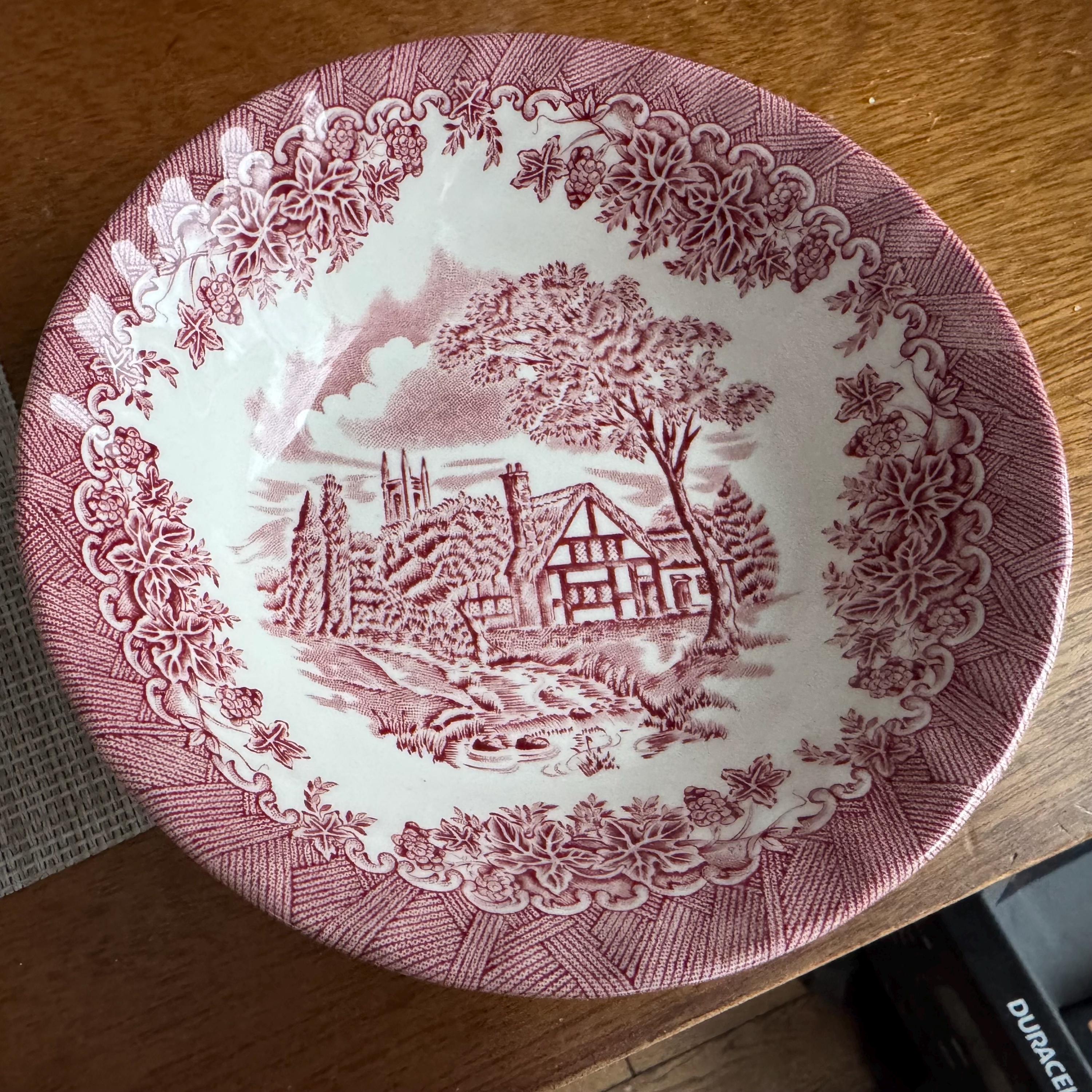 Churchill England dinnerware set - 'The Brook' in Pink