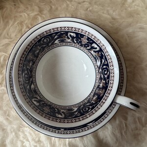 Wedgwood Florentine Teacup & Saucer – Blue Brown – Bone China England zdjęcie 7
