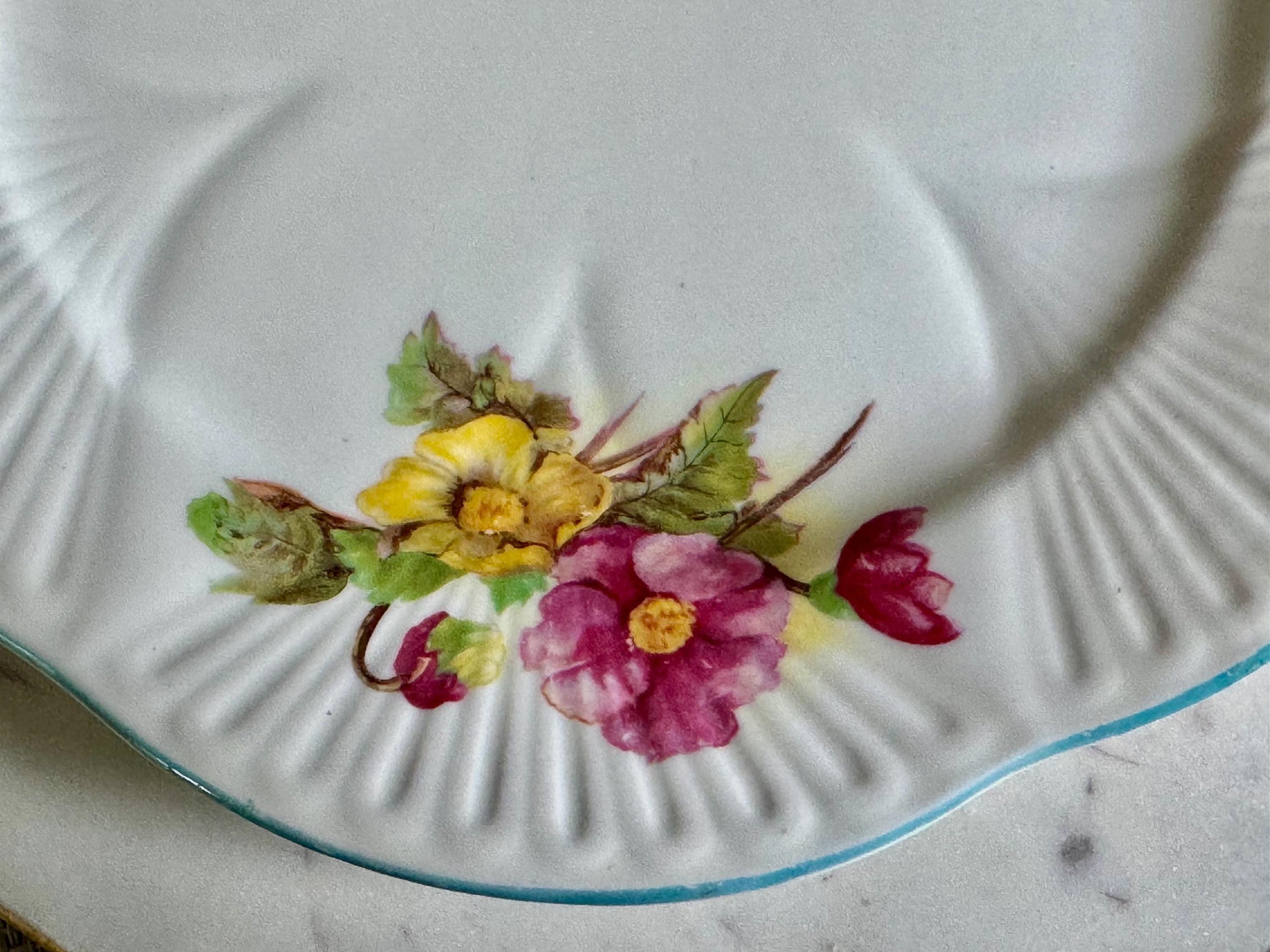 Vintage Shelley “Begonia” Plate – England | Delicate Florals | Scalloped Edge | Fine Bone China