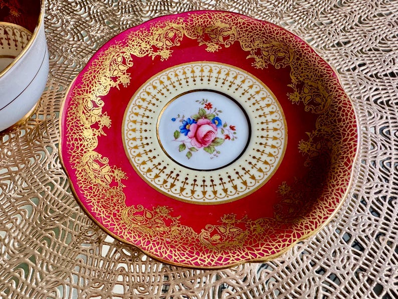 Vintage Aynsley England – Red Gold Filigree Floral Teacup & Saucer bild 6