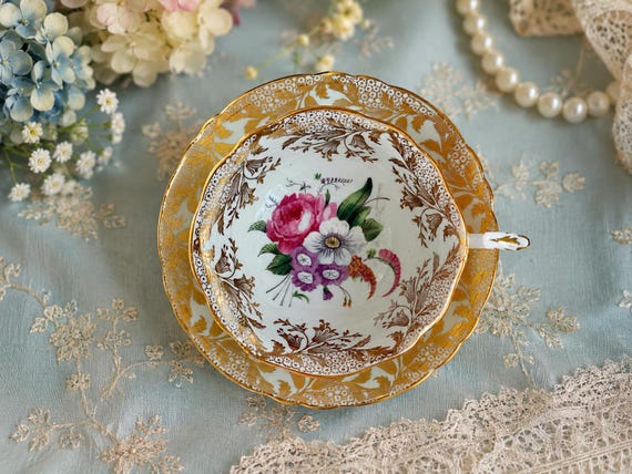 Vintage Paragon Fine Bone China Teacup & Saucer – Aqua Blue, Pink Floral Bouquet Gold Gilt