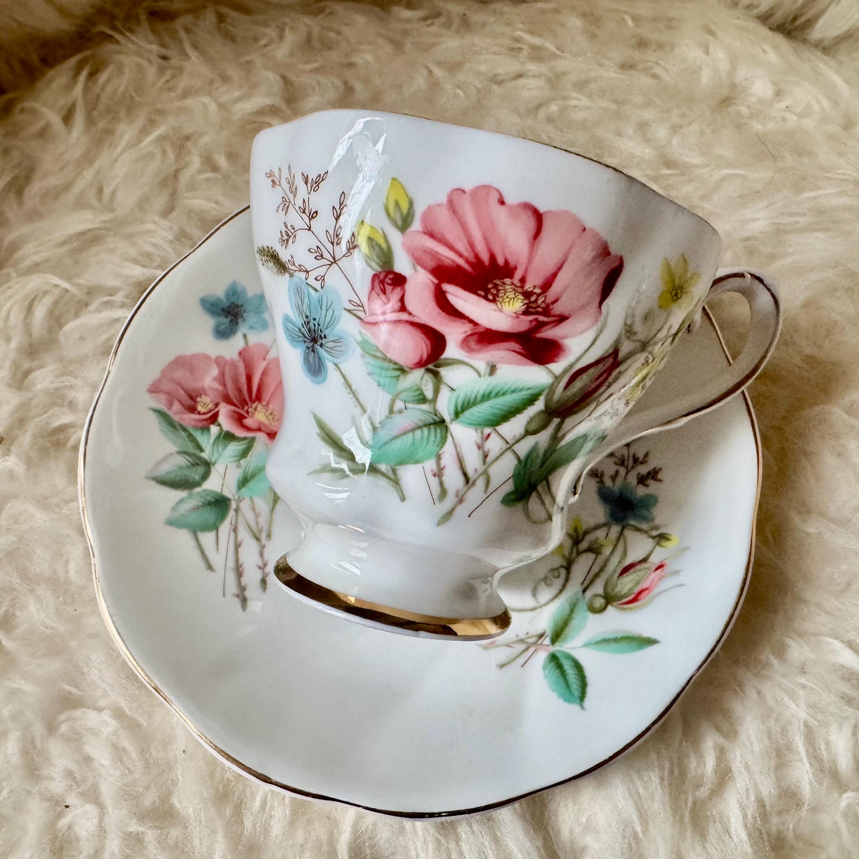 Royal Grafton Fine Bone China Teacup & Saucer – Pink Floral – Made in England