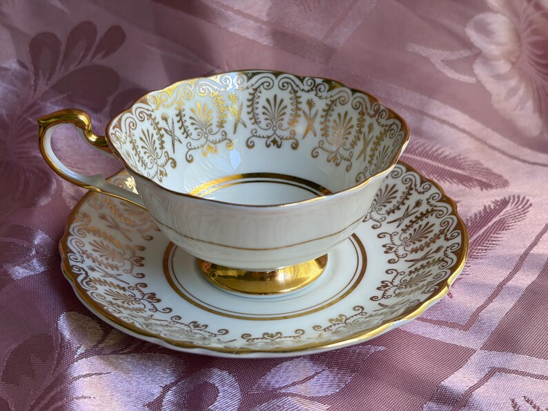 Vintage Paragon Bone China Teacup & Saucer – Elegant Gold Filigree – Made in England image 10