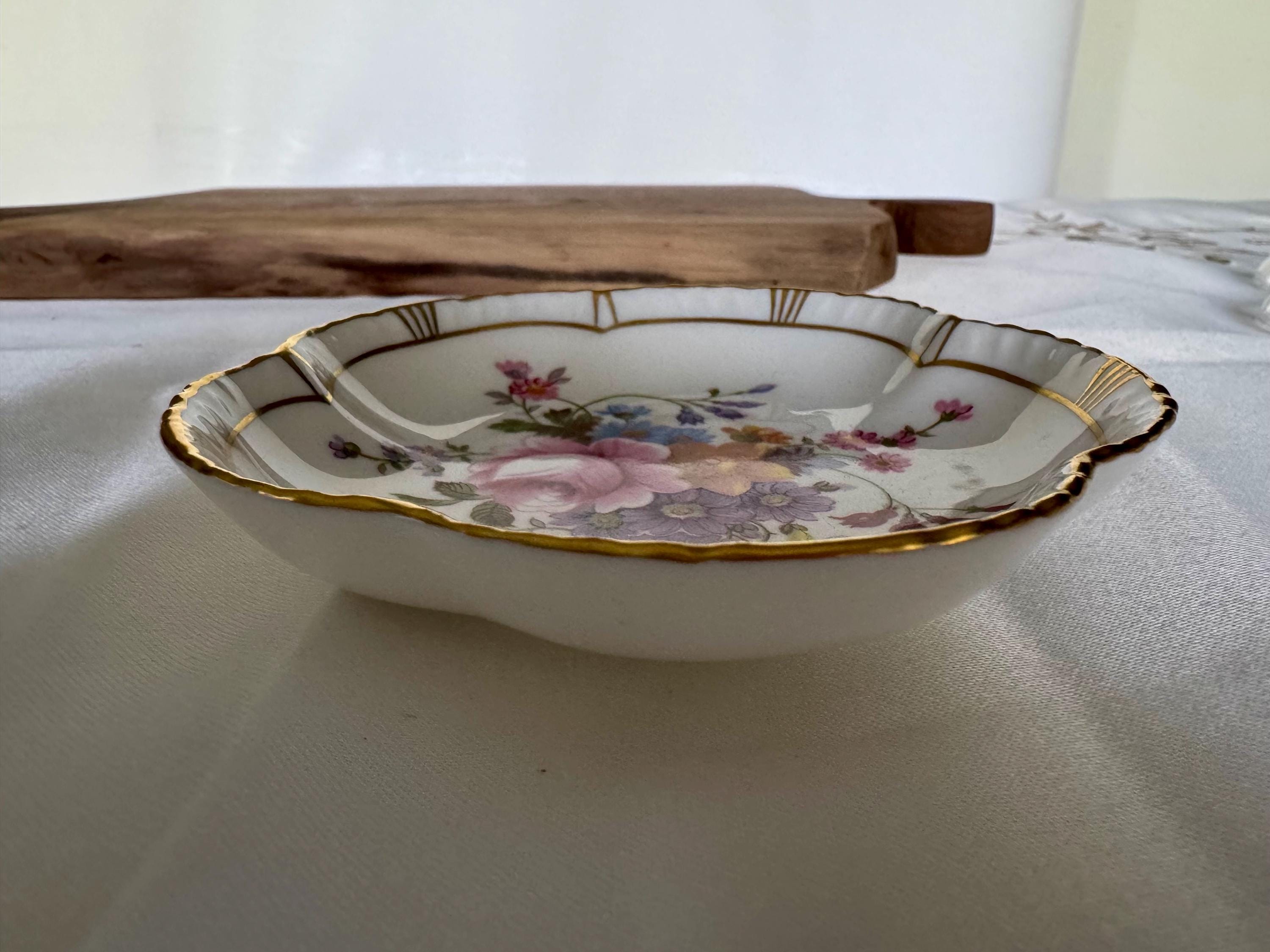 Vintage Royal Crown Derby “Derby Posies” Small Scalloped Dish – Fine English Bone China