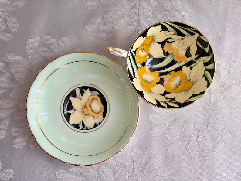 Vintage Paragon Double Warrant Daffodil Teacup & Saucer image 10