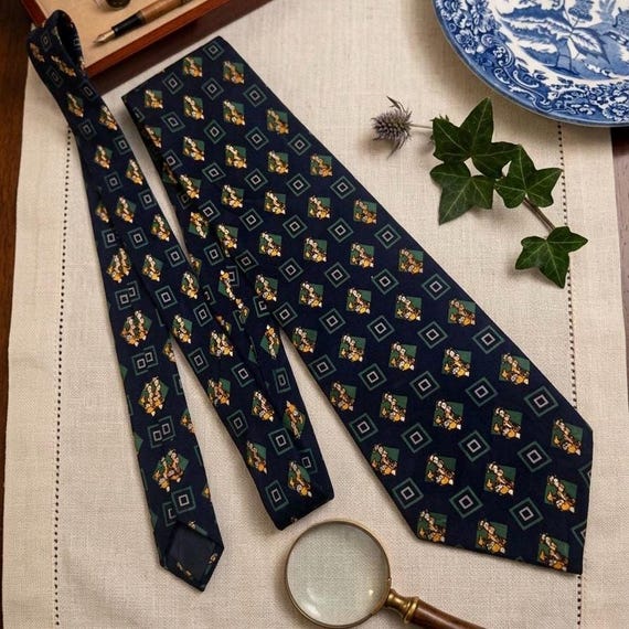 Vintage Winnie the Pooh “Tigger” Silk Necktie – 100% Silk – Hand Made in Korea – Disney Character Novelty Tie