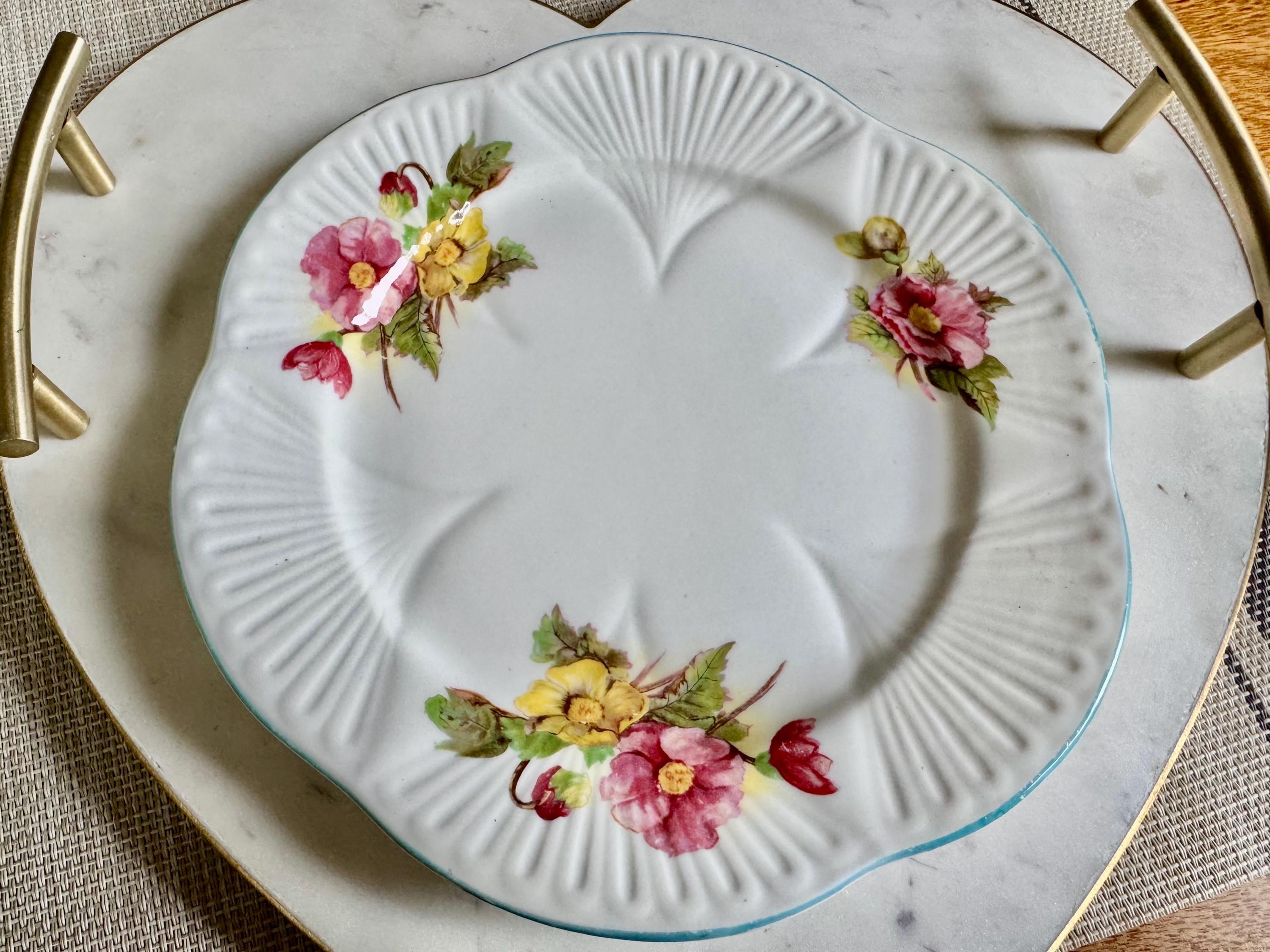 Vintage Shelley “Begonia” Plate – England | Delicate Florals | Scalloped Edge | Fine Bone China