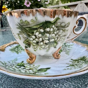 Vintage Giftcraft GC Lily of the Valley Tripod Teacup Saucer Japan Three Legged Gold Fine China bild 3