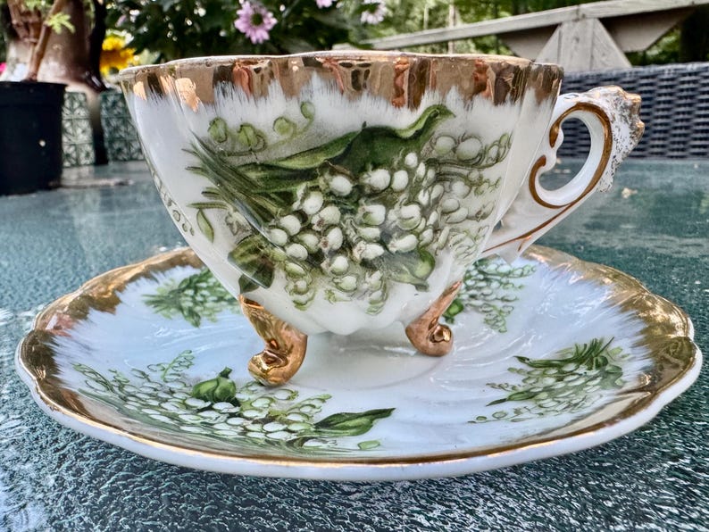 Vintage Giftcraft GC Lily of the Valley Tripod Teacup Saucer Japan Three Legged Gold Fine China bild 3