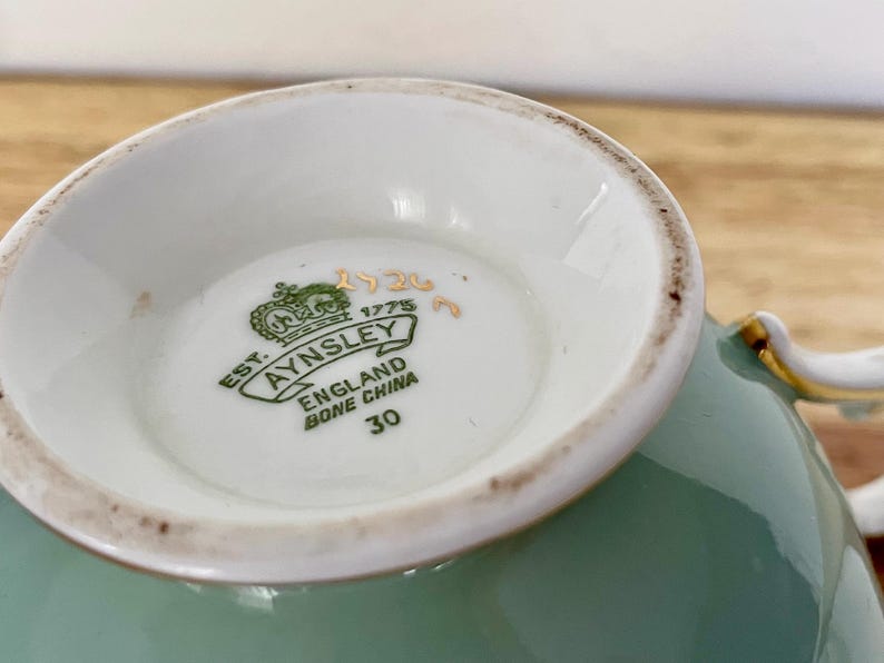 Vintage Aynsley Bone China Cup & Saucer – Pattern 14226 – Sage Green with Gold Leaf – England bild 9