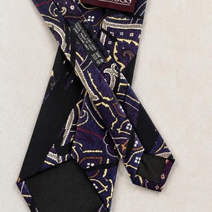 Vintage T.H. Ross 100% Silk Abstract Paisley Tie – Hand Made in Italy – Purple Black Necktie bild 6