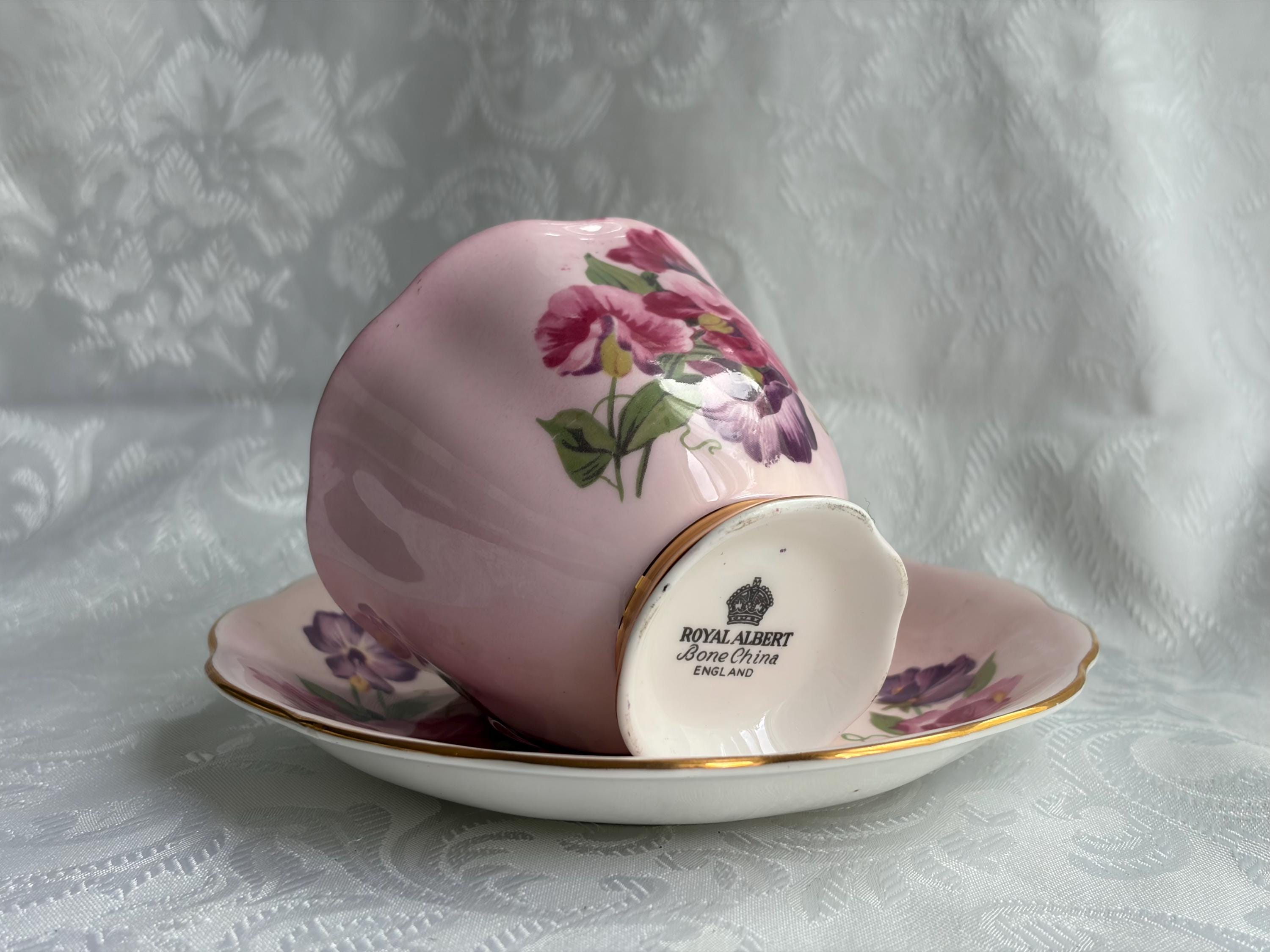 Royal Albert Sweet Pea Teacup Saucer Set – Pink Floral Bone China England