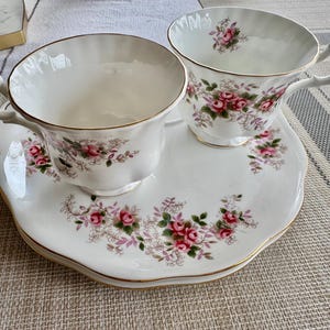 Vintage Royal Albert Snack Set: Lavender Rose Teacup and Plate image 3