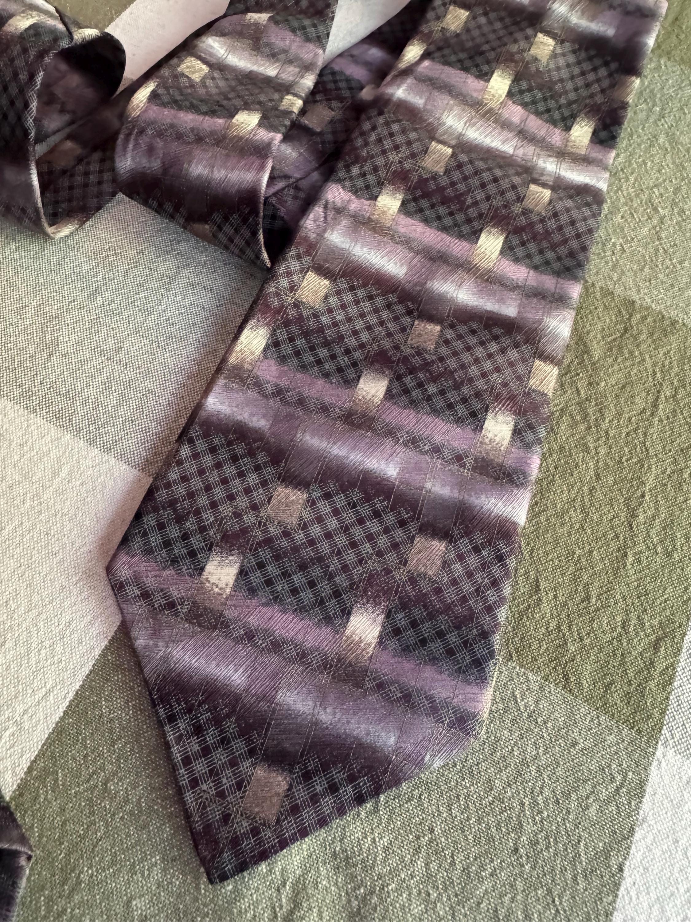 Vintage Tiziano Milano Silk Necktie – Plum Geometric Designer Men's Neckwear Canada