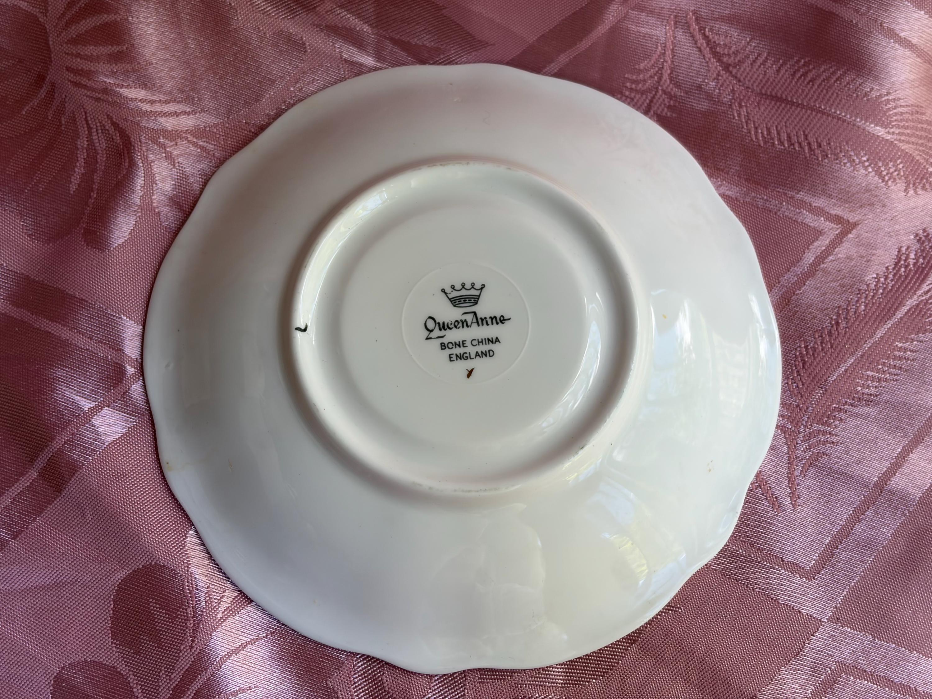 Vintage Queen Anne Bone China Teacup & Saucer – Pink Carnations – England