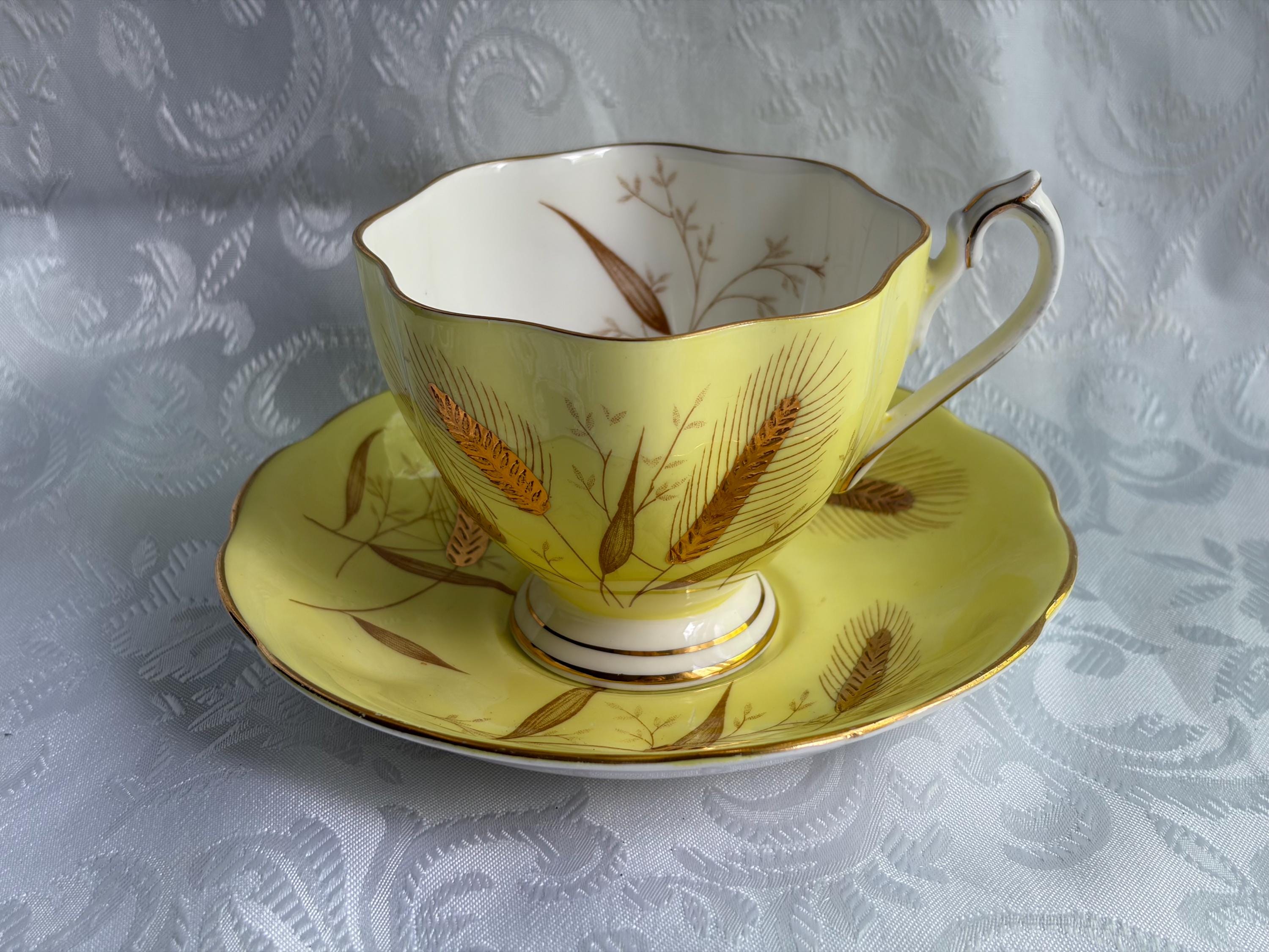 Queen Anne Fine Bone China Teacup Saucer – Wheat Pattern, Made England