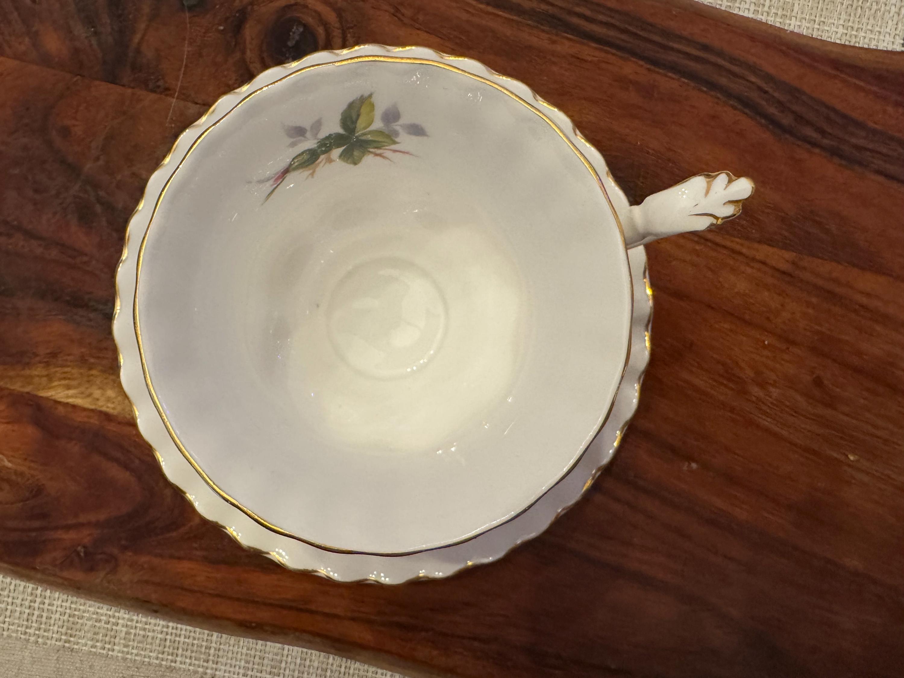 Vintage Royal Albert Prairie Rose Tea Cup and Saucer: Fine Bone China