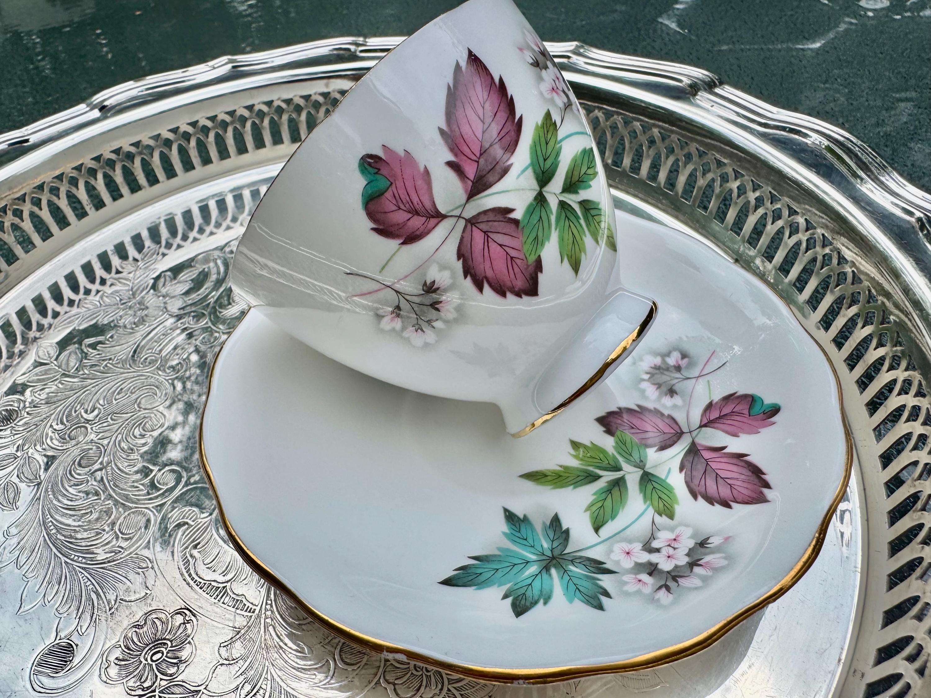 Vintage Royal Vale Fine Bone China Teacup & Saucer – Pattern No. 7974 – England