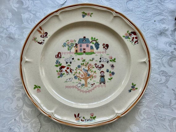 Vintage Japanese Stoneware Dinner Plate 10.5” — Farmhouse Pastoral Scene — Made in Japan