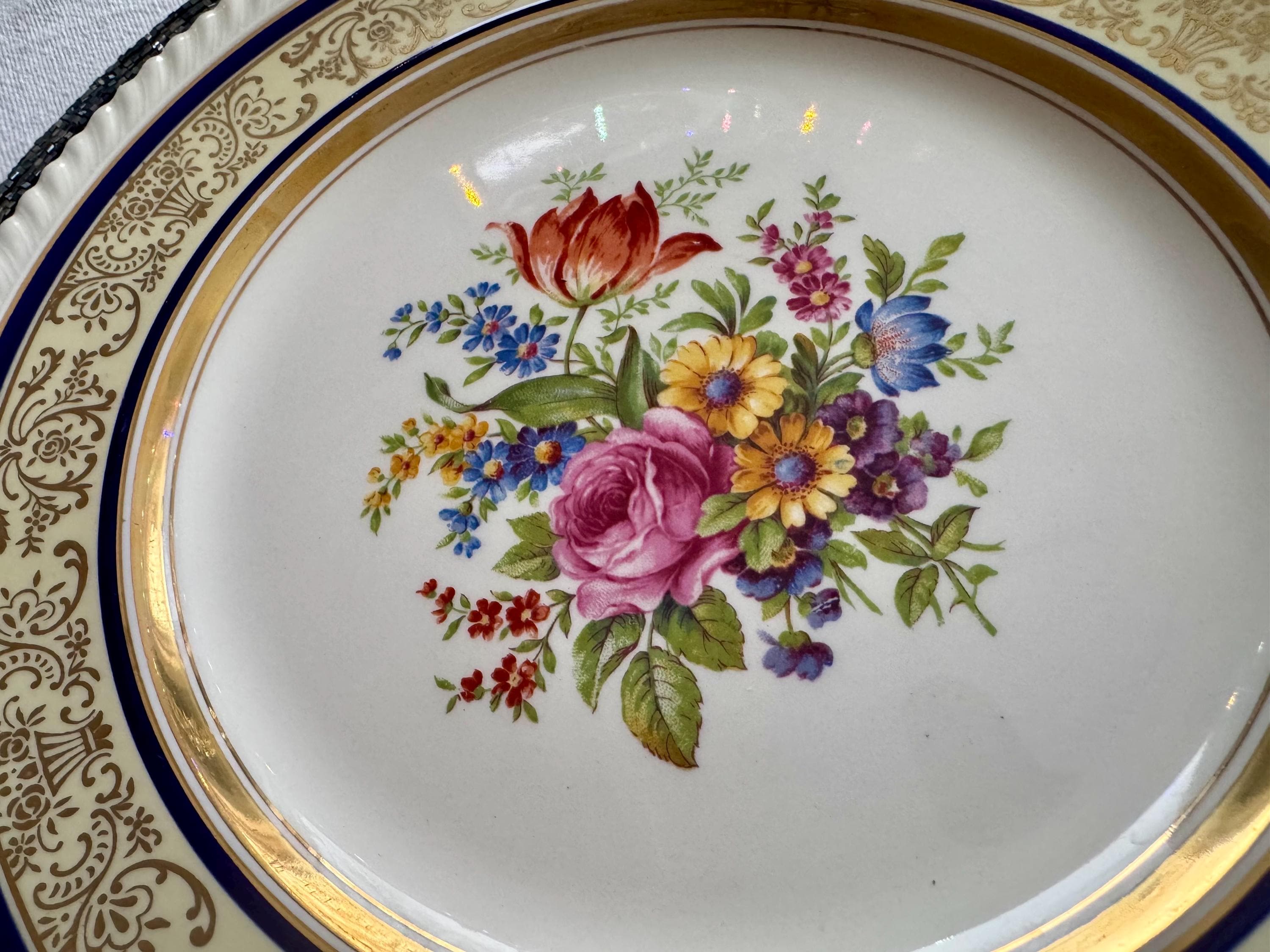 Vintage Johnson Brothers “Chadwell” Dinner Plate – Floral, Gold Filigree & Cobalt Blue Trim