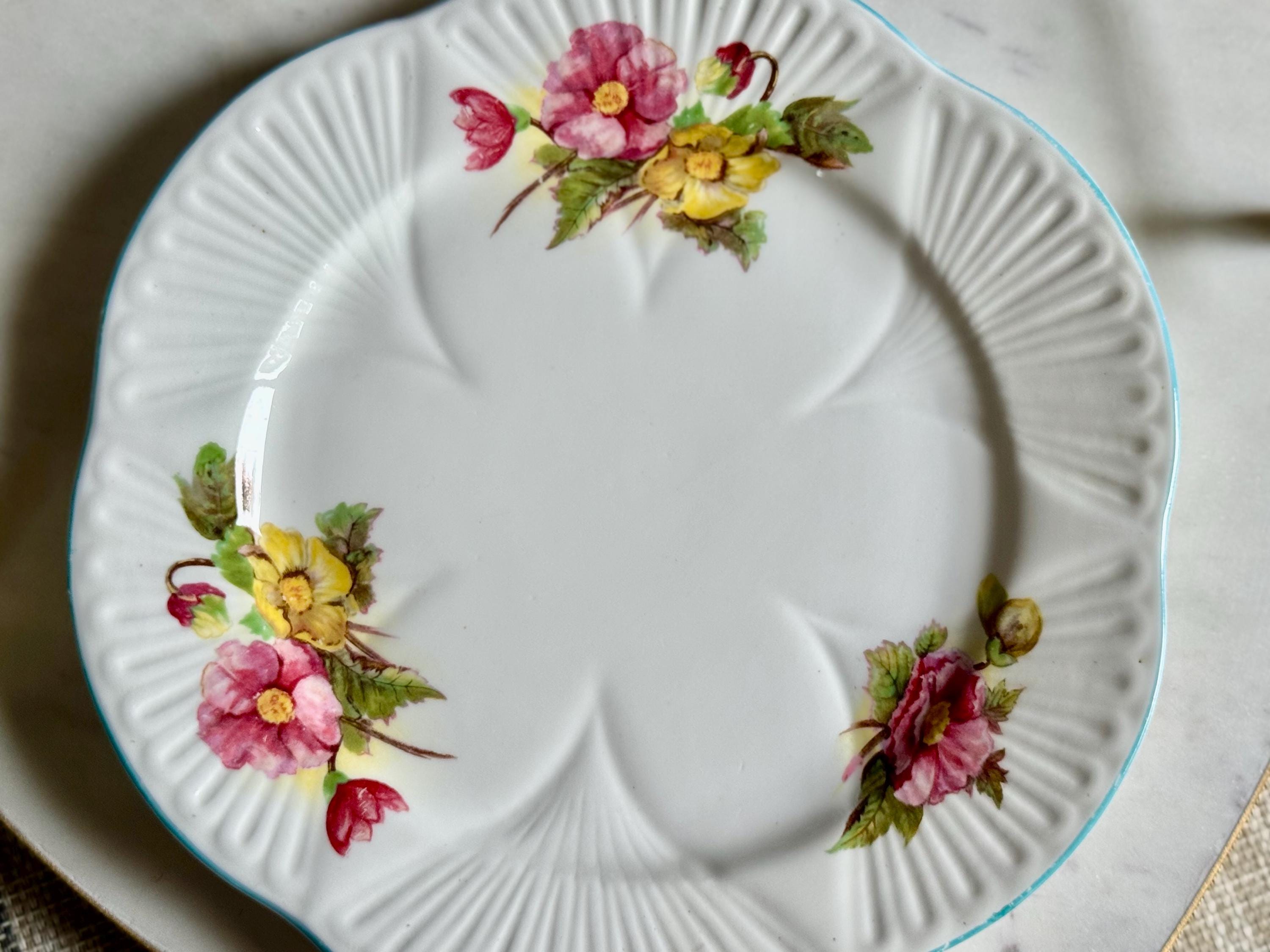 Vintage Shelley “Begonia” Plate – England | Delicate Florals | Scalloped Edge | Fine Bone China