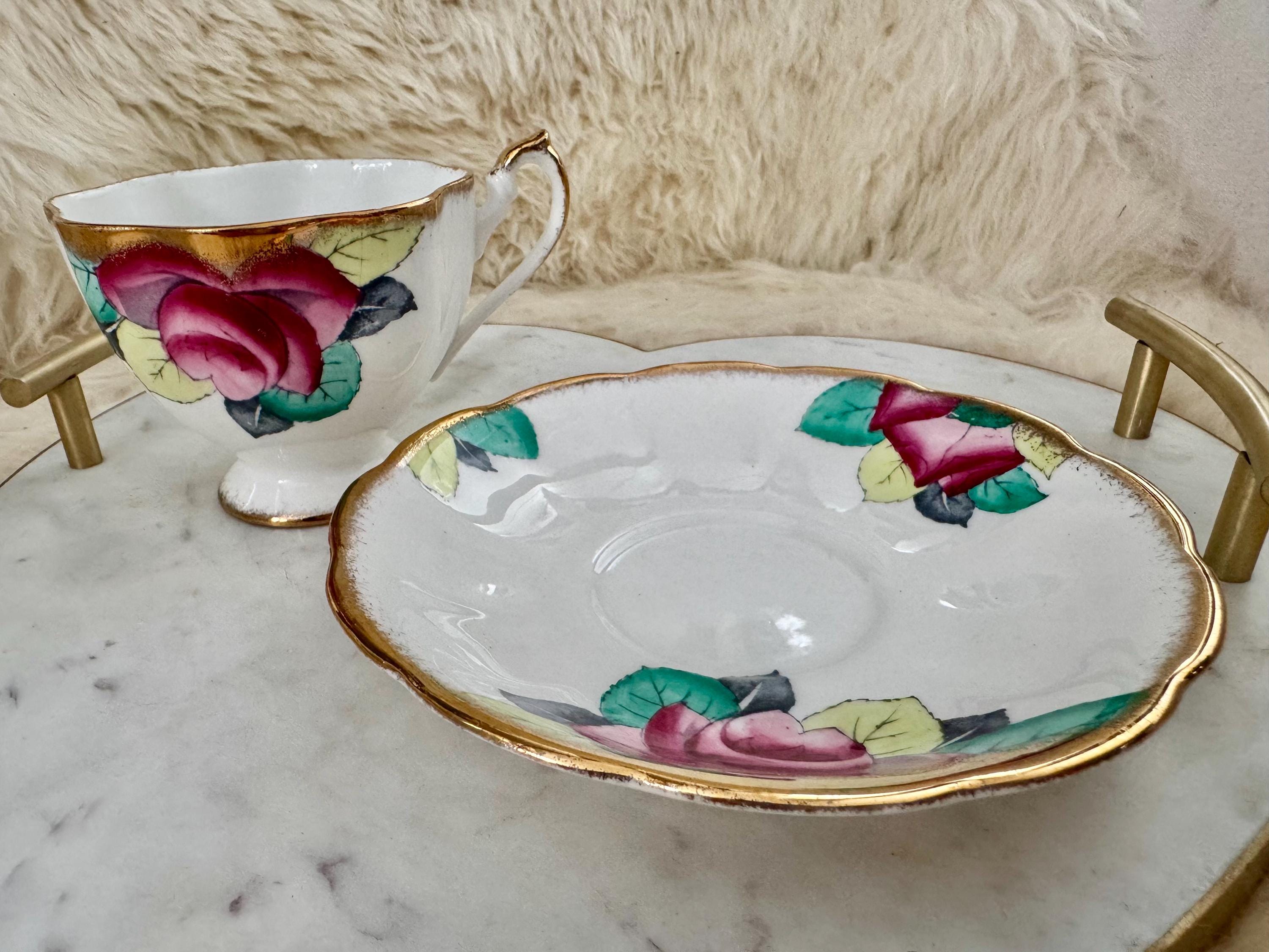 Vintage Queen Anne Bone China Teacup & Saucer – Hand-Painted Roses with Gold Rim