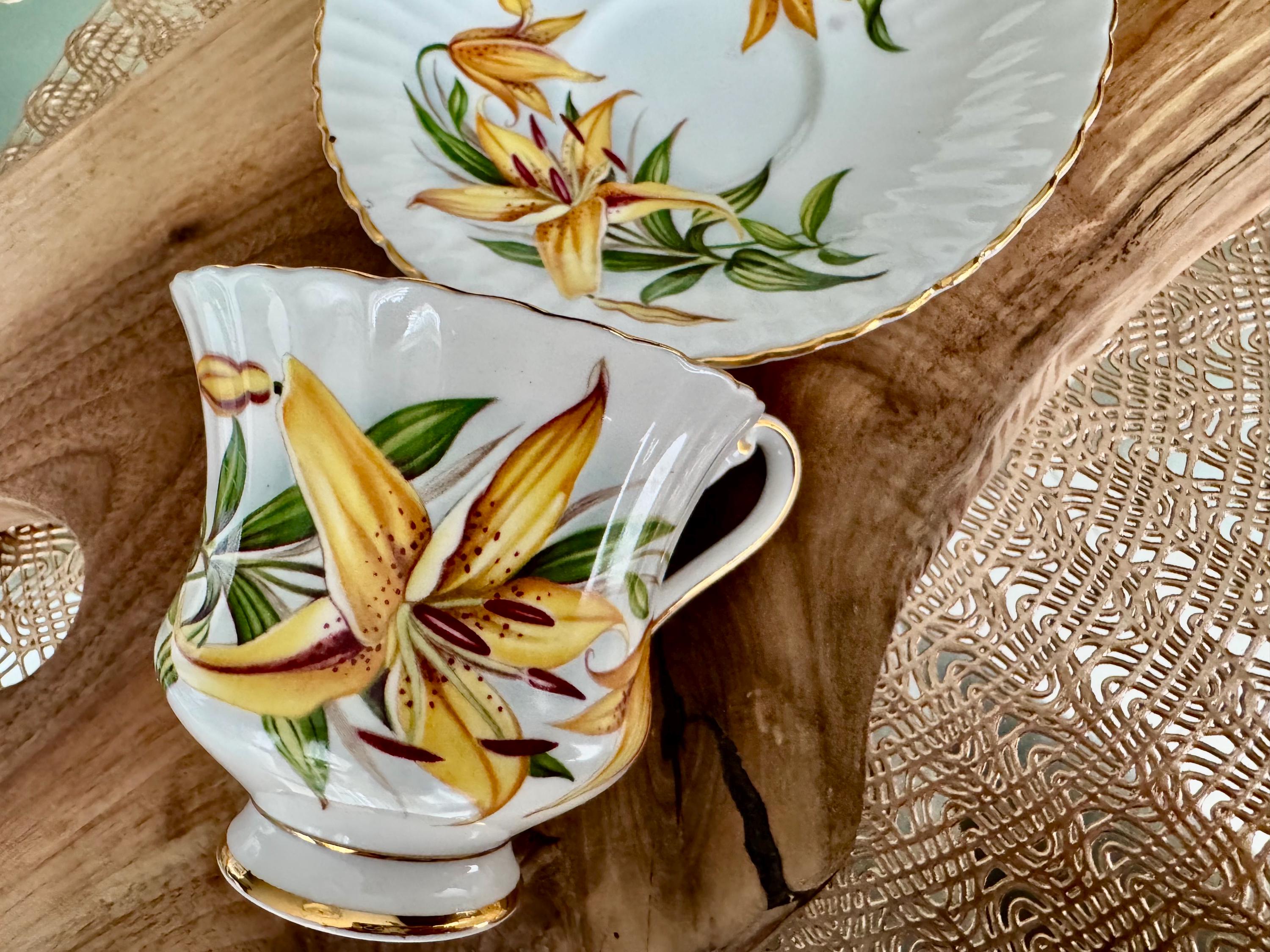 Vintage Paragon “Golden Lily” Tea Cup and Saucer Set - Fine Bone China - 1952-1960