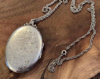 Vintage Birks Jewelry Sterling Silver Engraved Locket Necklace – Ornate Floral Design