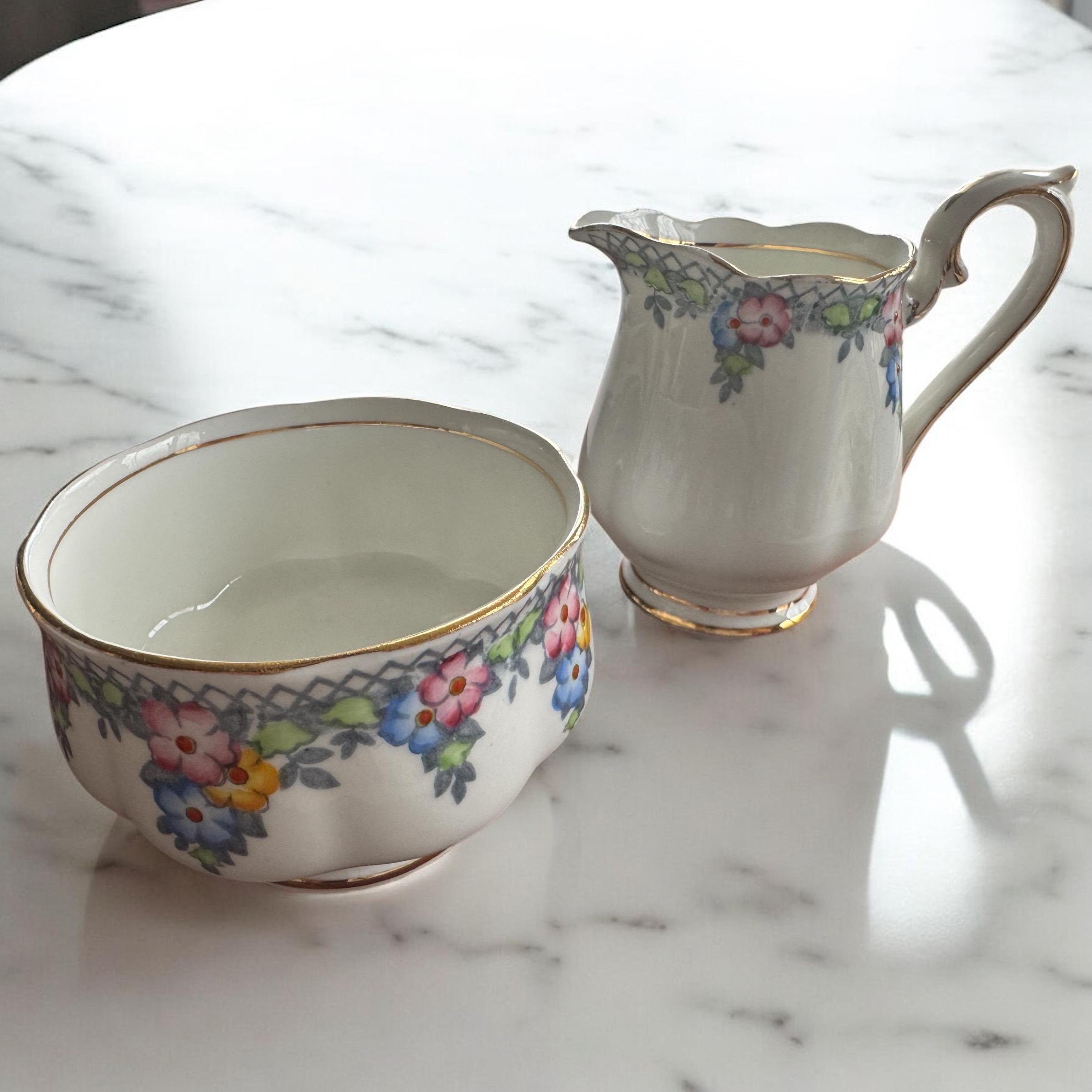 Vintage Royal Albert Trellis Creamer & Sugar Bowl Set: Fine Bone China Floral