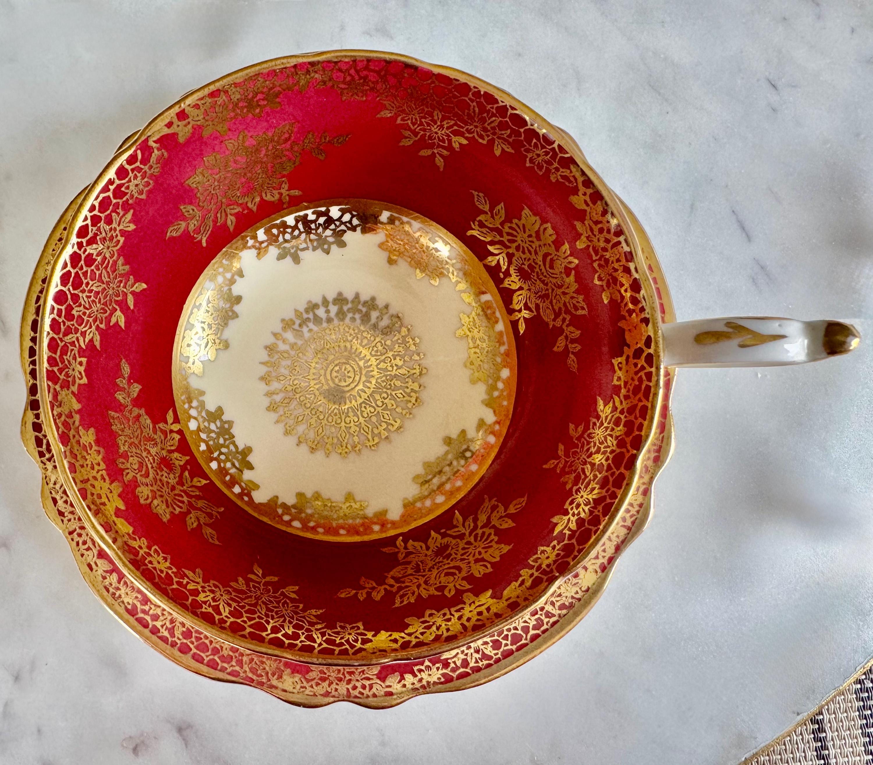 Vintage Paragon Gilded Deep Red – Teacup & Saucer – Double Warrant – Made in England