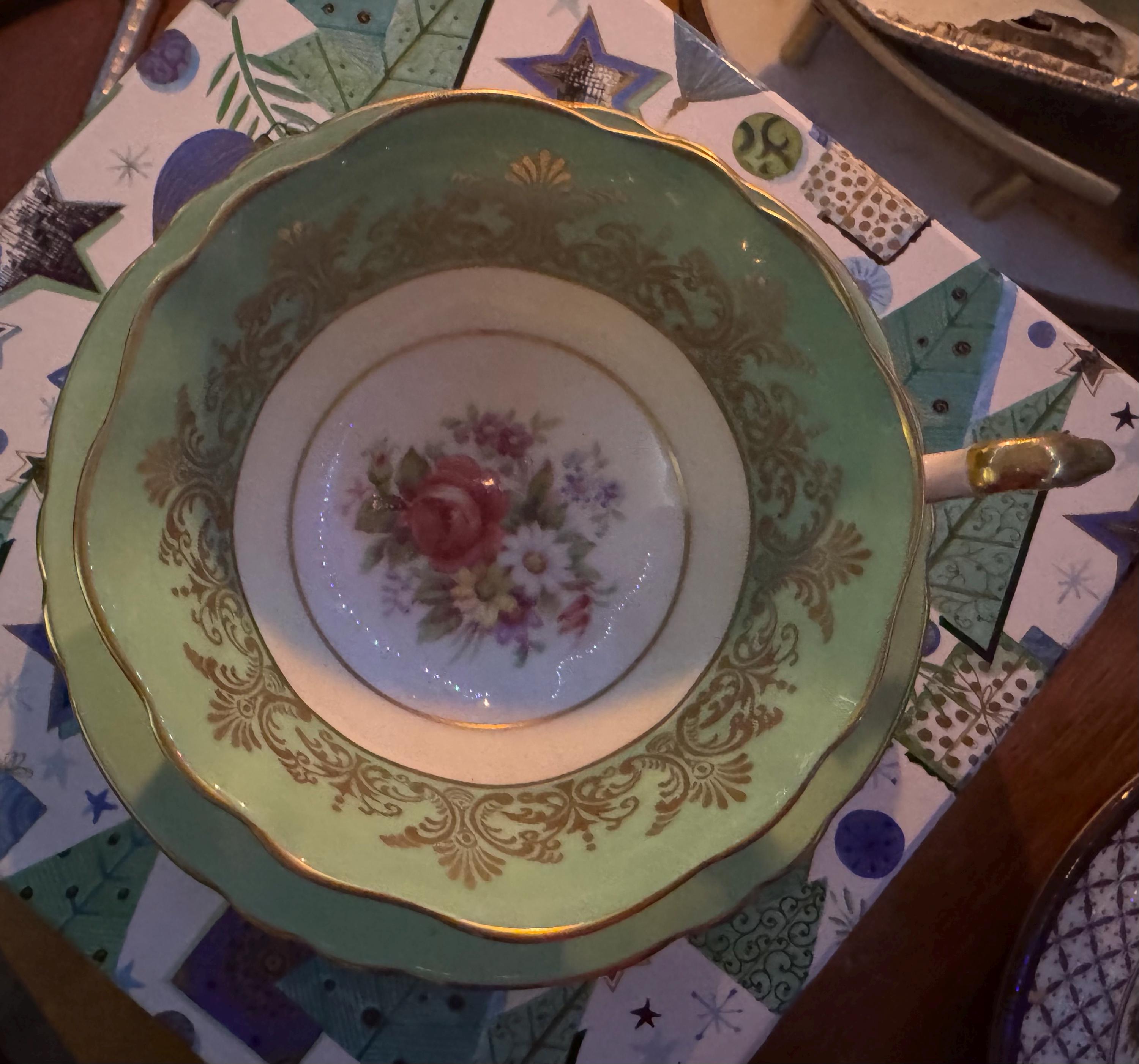 Paragon “Mint Green with Golden Filigree” – Vintage Fine Bone China Cup & Saucer – England