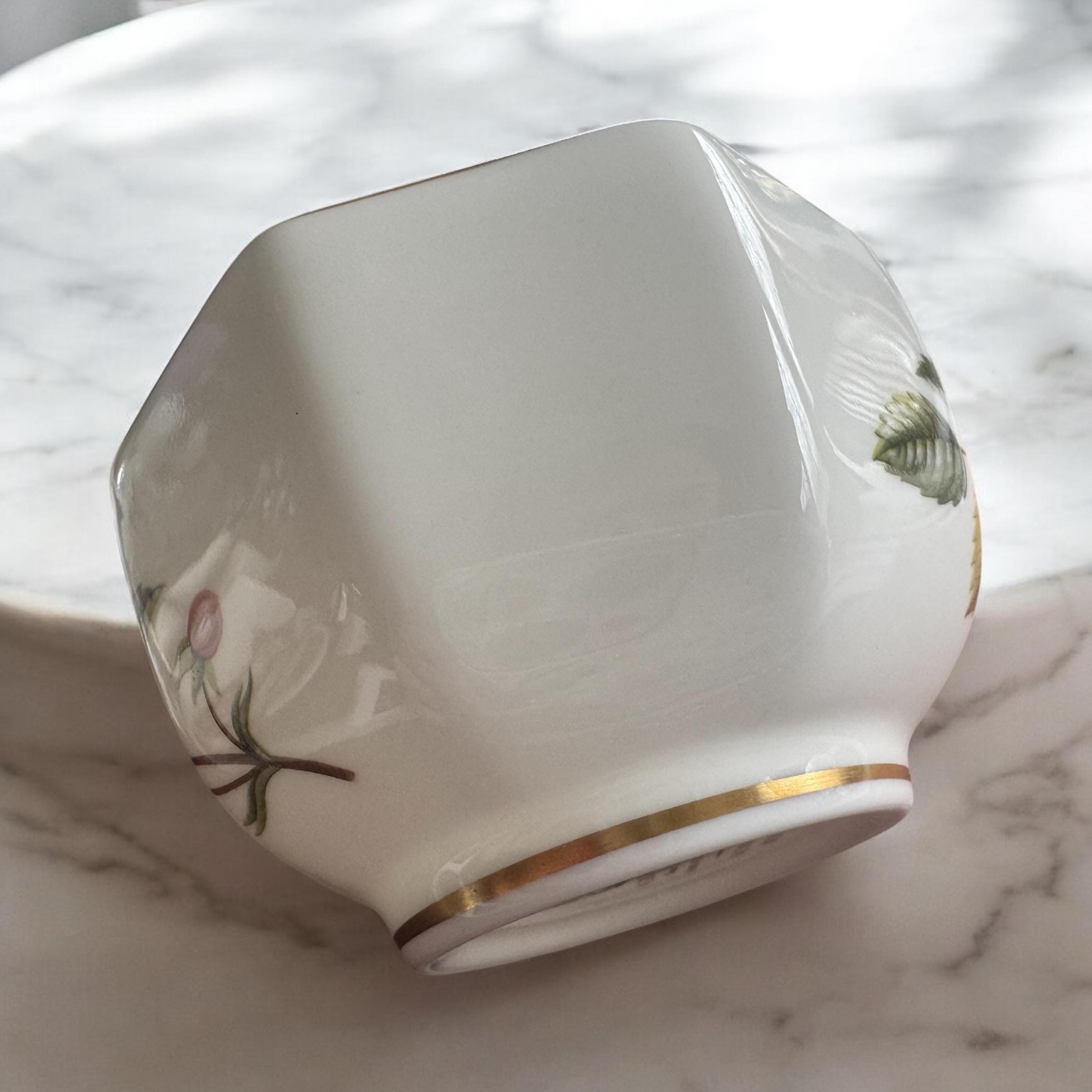 Wedgwood Hathaway Rose Bone China Bowl: Pink Roses, Gold Trim
