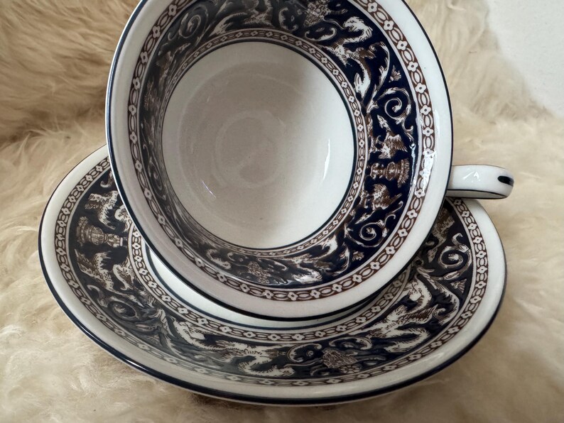 Wedgwood Florentine Teacup & Saucer – Blue Brown – Bone China England zdjęcie 8