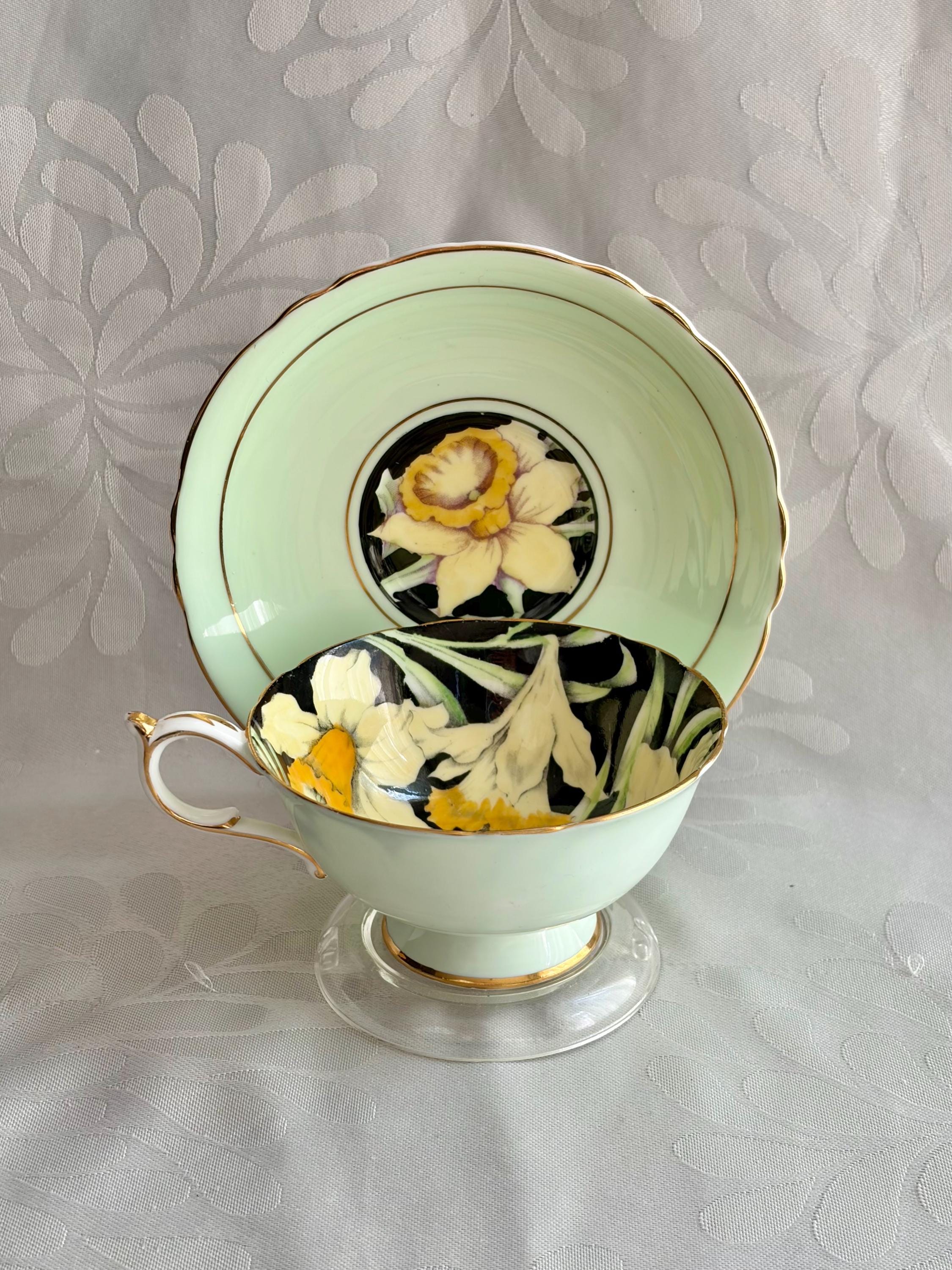 Vintage Paragon Double Warrant Daffodil Teacup & Saucer