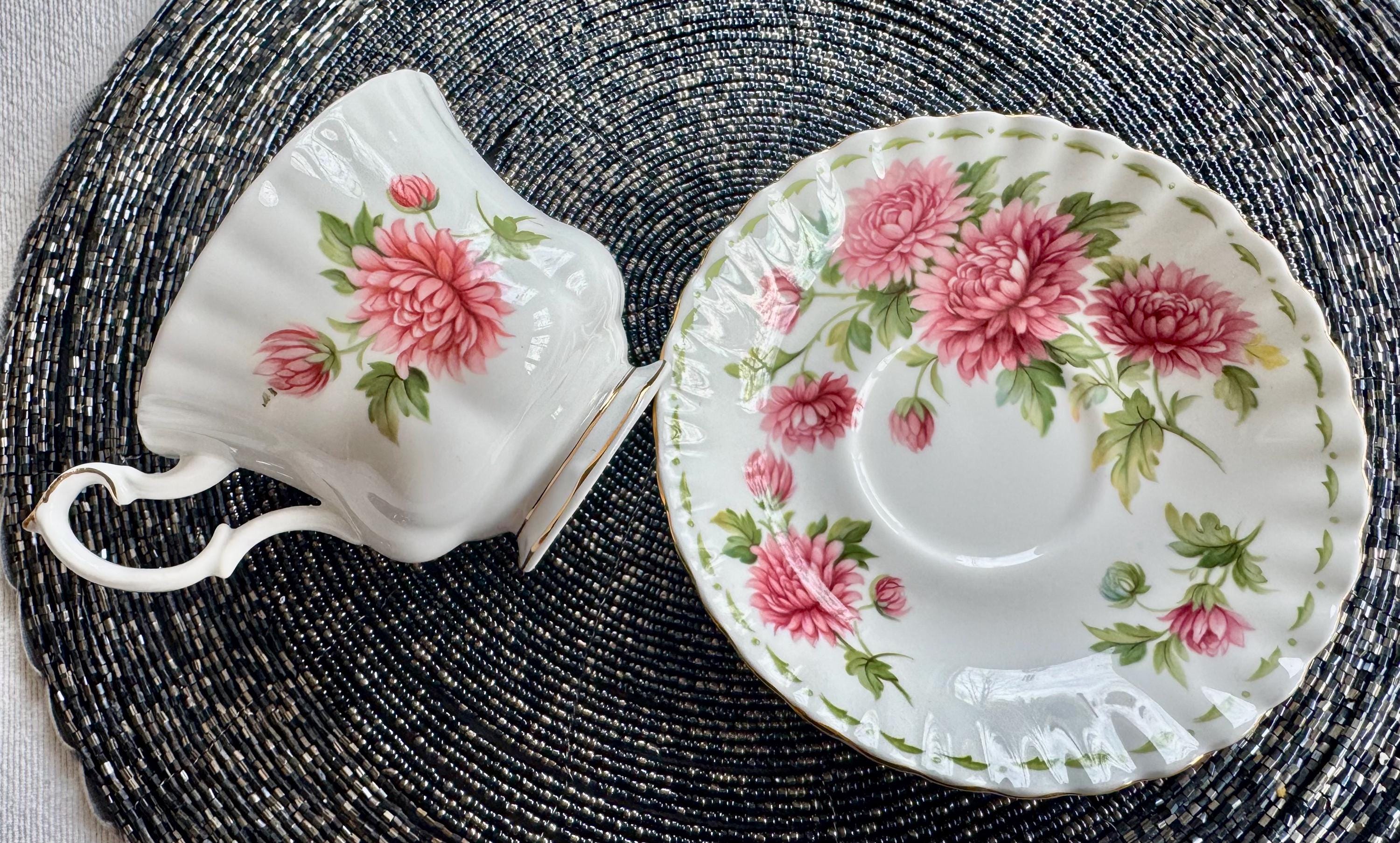 Vintage Royal Albert Flower of the Month – November Chrysanthemum Teacup & Saucer