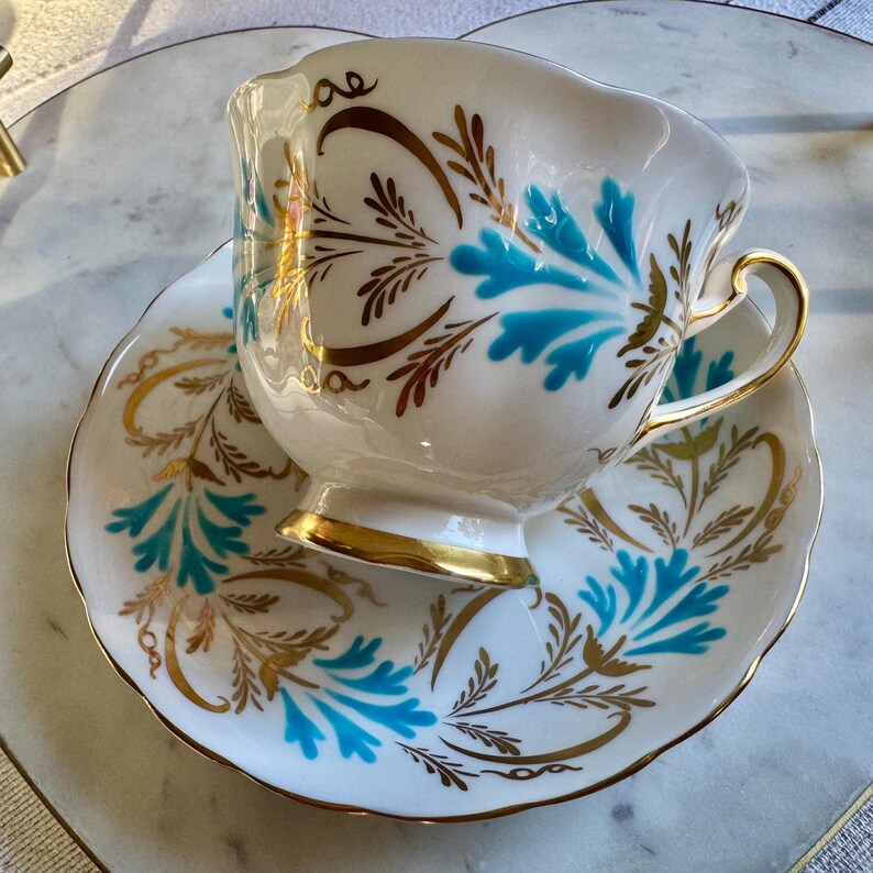 Vintage Royal Chelsea Bone China Teacup & Saucer – Pattern 4983A, Hand Decorated Turquoise Gold bild 5