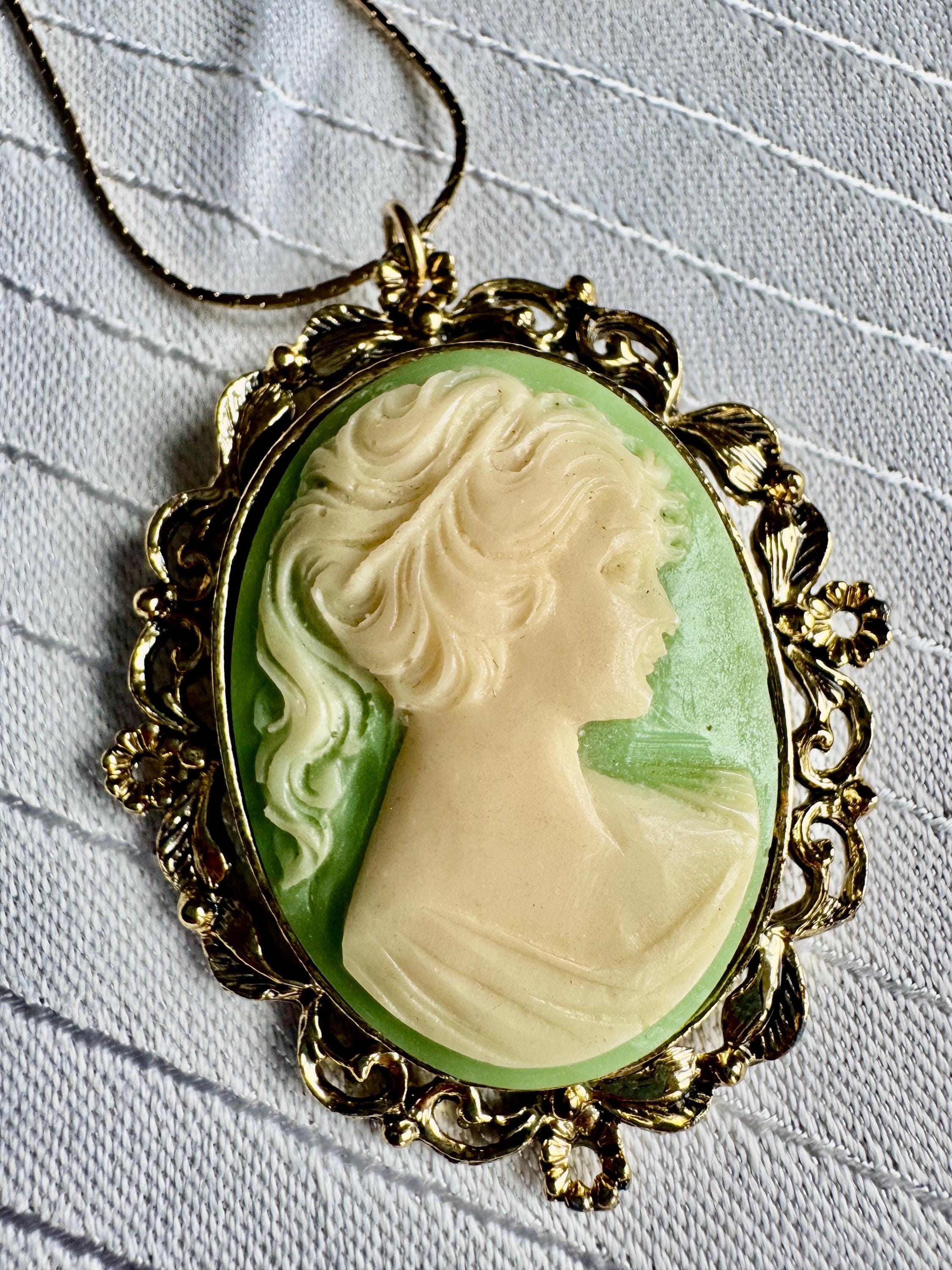 Vintage Cameo Brooch Pendant – Green Ivory Lady Profile, Ornate Gold Frame, Adjustable Necklace