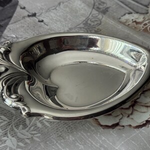 Vintage Viking Plate Silverplate Wedding Rings Heart-Shaped Trinket Dish – Made in Canada image 2