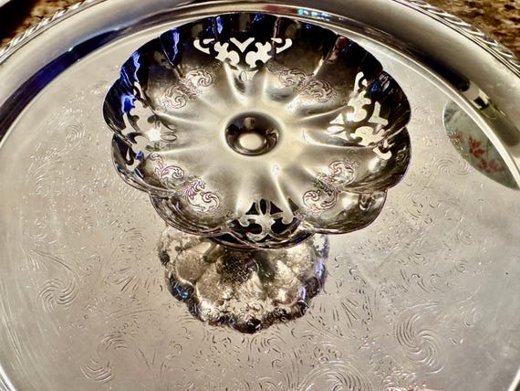 Vintage Silverplate Pedestal Dish – Ornate Cutwork & Etched Design