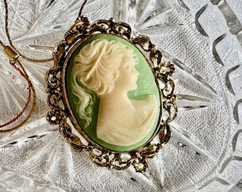 Vintage Cameo Brooch Pendant – Green & Ivory Lady Profile – Ornate Gold Frame – Convertible Necklace with Long Adjustable Chain