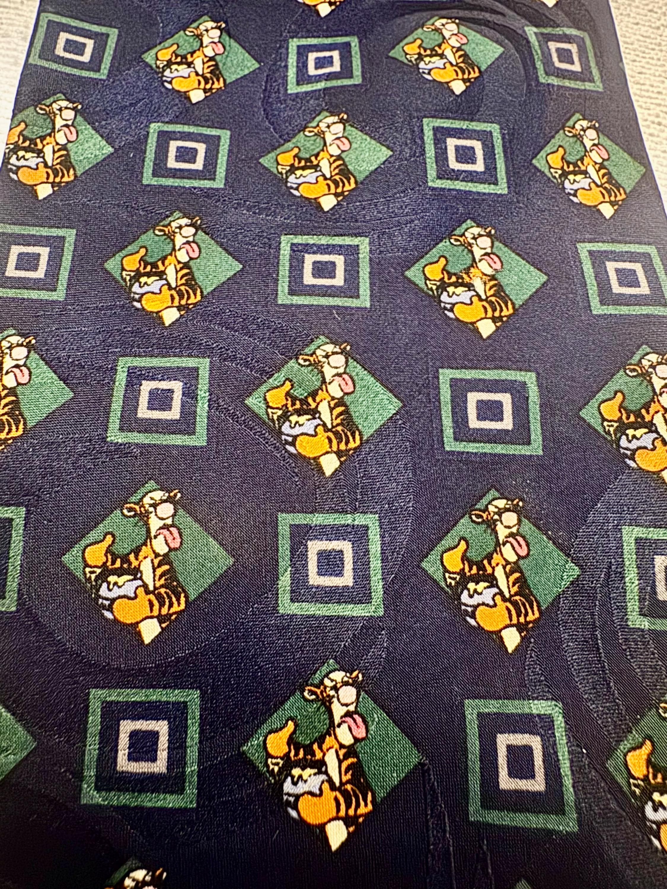 Vintage Winnie the Pooh “Tigger” Silk Necktie – 100% Silk – Hand Made in Korea – Disney Character Novelty Tie