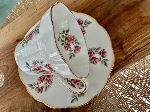Vintage Stratford Fine Bone China Cup & Saucer - Made in England