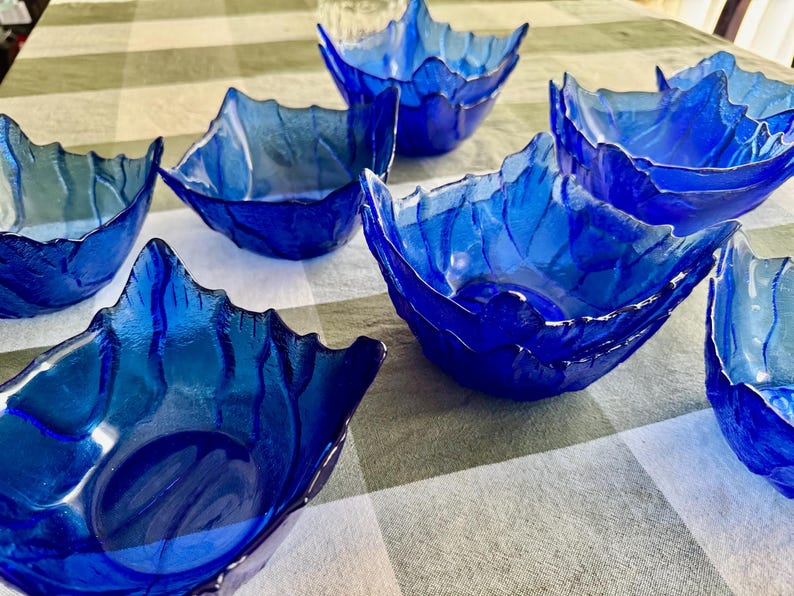 Mid-Century Sea Green Blown Glass Bowl – Leaf Textured & Sculptural – Possibly Scandinavian immagine 14