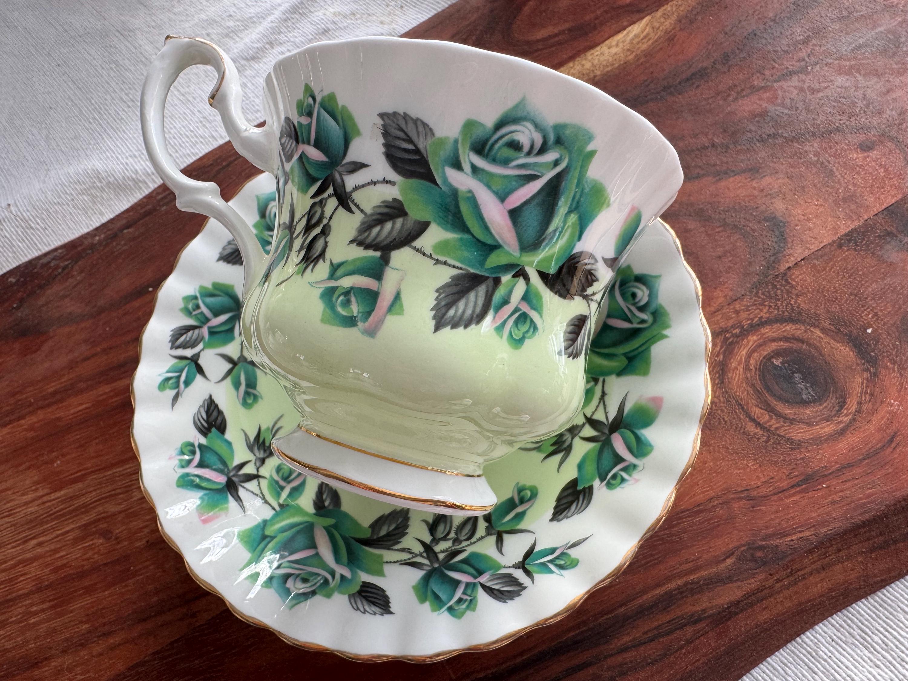 Royal Albert Lakeside Series “Grasmere” Bell-Shaped Teacup & Saucer - Green Rose Elegance